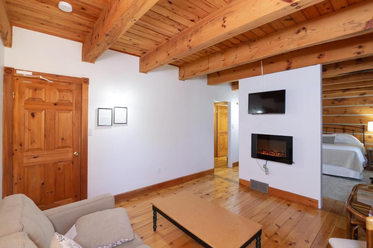 Bye The Bay Bed And Breakfast Ridgetown Экстерьер фото