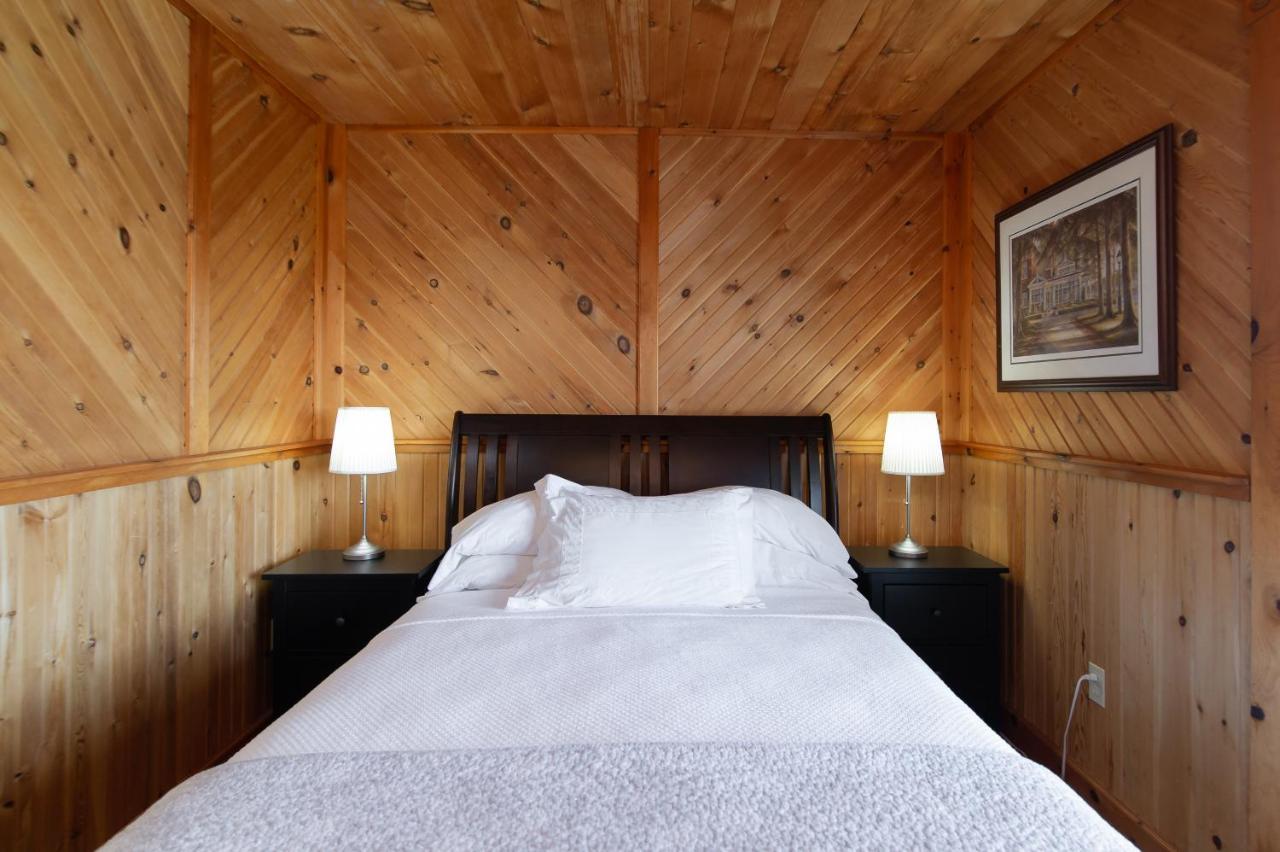 Bye The Bay Bed And Breakfast Ridgetown Экстерьер фото
