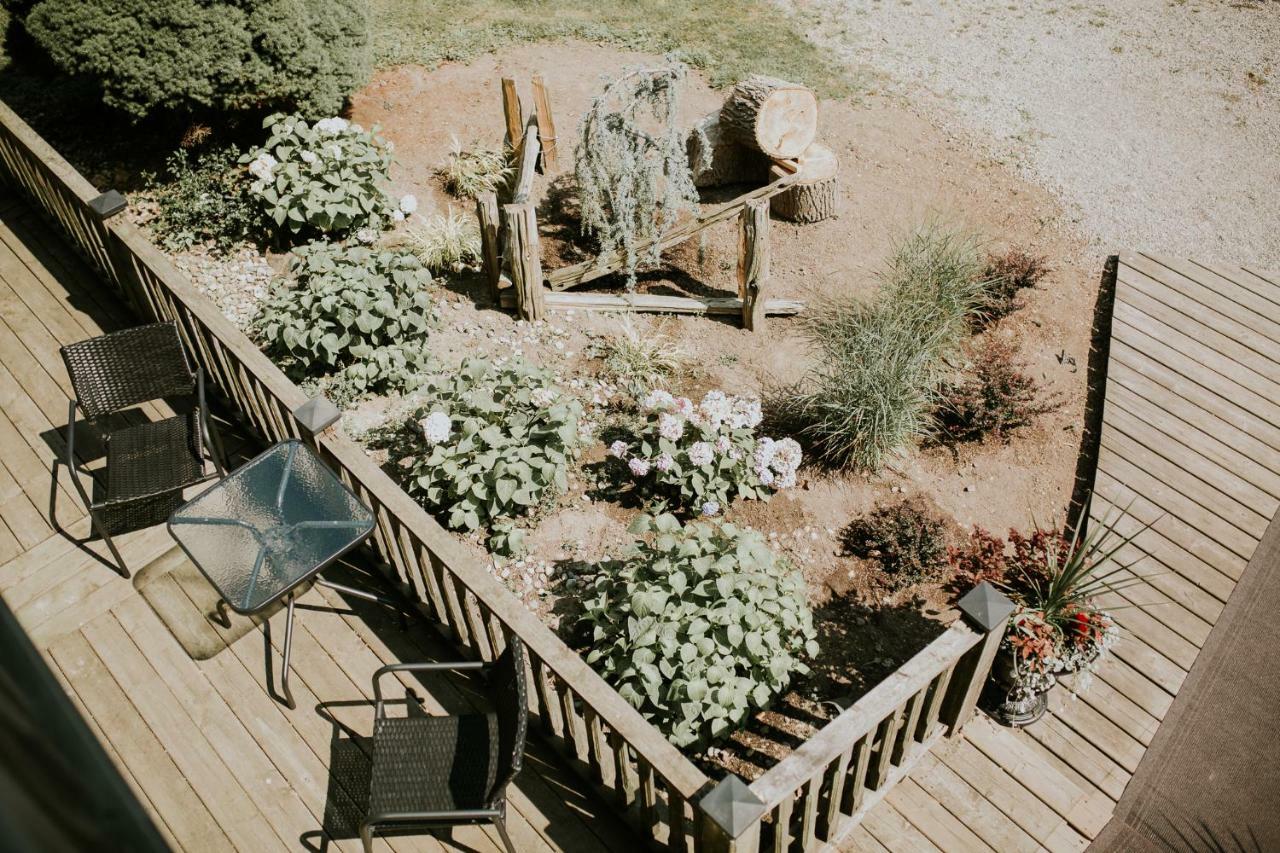 Bye The Bay Bed And Breakfast Ridgetown Экстерьер фото